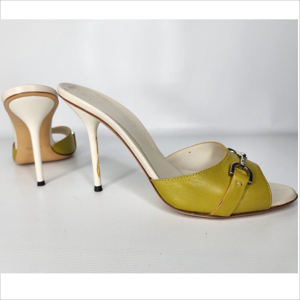 GUCCI vintage 37.5 mustard Leather LOGO Horsebit Stiletto Sandals Slides Authent - Picture 4 of 5